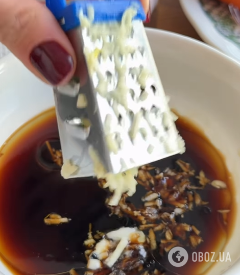 Как вкусно замариновать свиной язык: с соевым соусом, чесноком и петрушкой