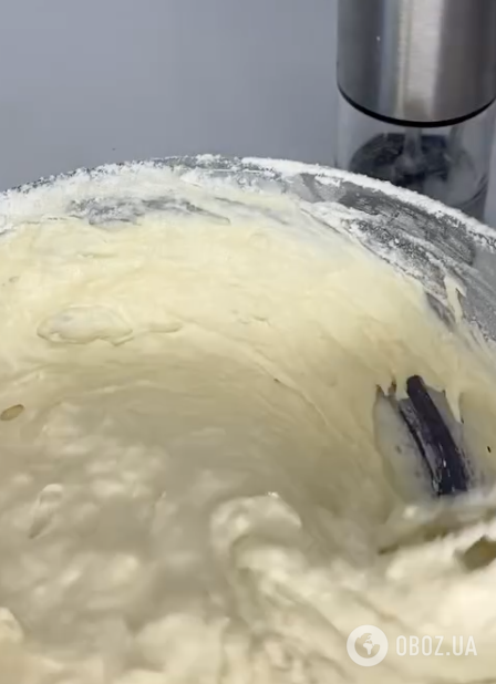 Пишні та вдалі оладки на теплому кефірі: ділимося простим рецептом тіста