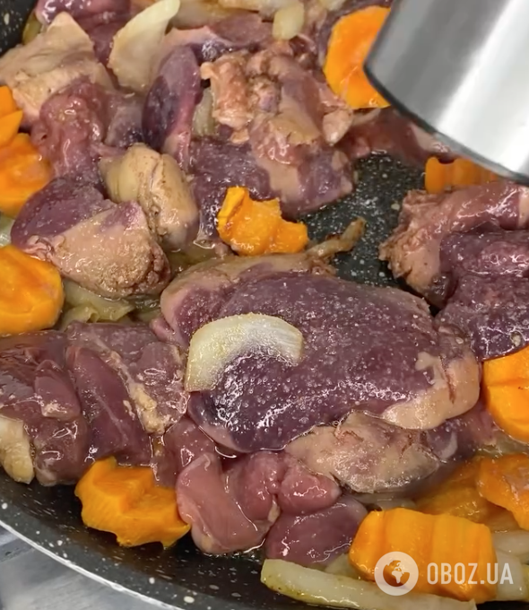 Полезный печеночный рулет для праздничного стола: делимся легким рецептом