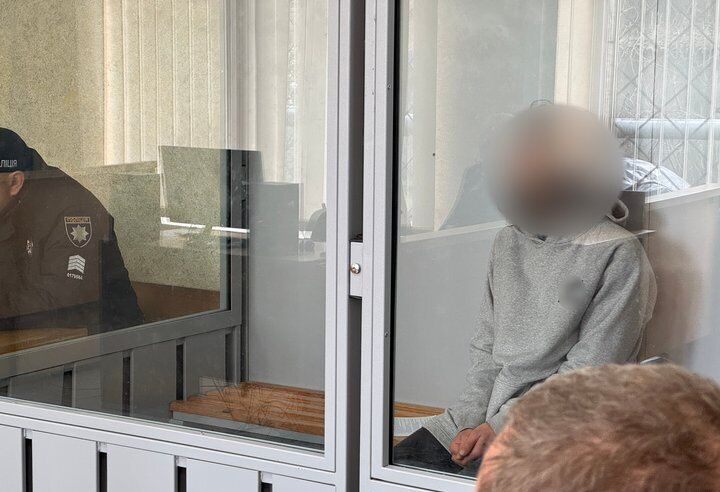 Подошел со спины и нанес удары ножом: в Полтаве взяли под стражу отца, который убил трехлетнего сына