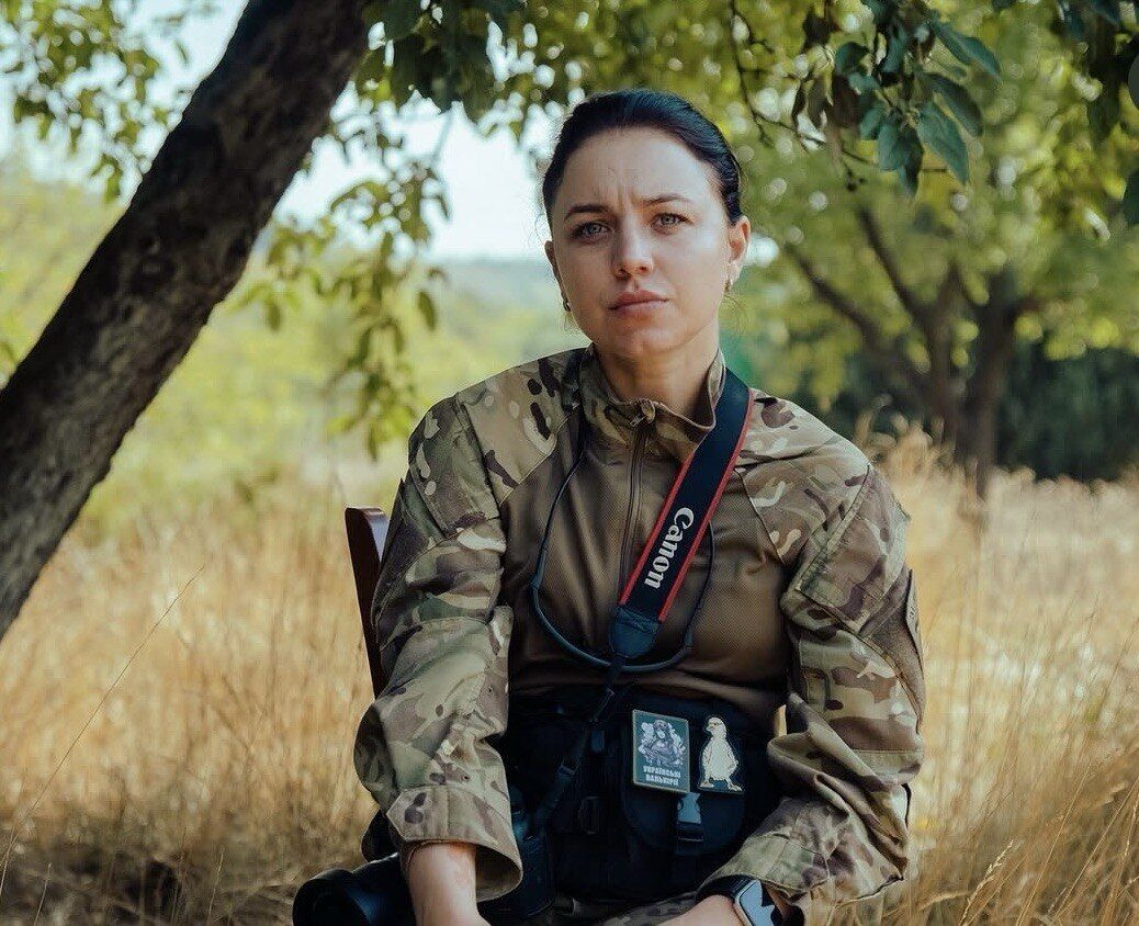 До війни працювала у сфері кіно: на фронті загинула офіцер відділення комунікацій Вікторія Боброва. Фото
