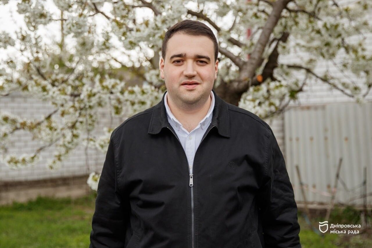 Горсовет Днепра совместно с международными партнерами восстановили дом многодетной семьи после обстрела