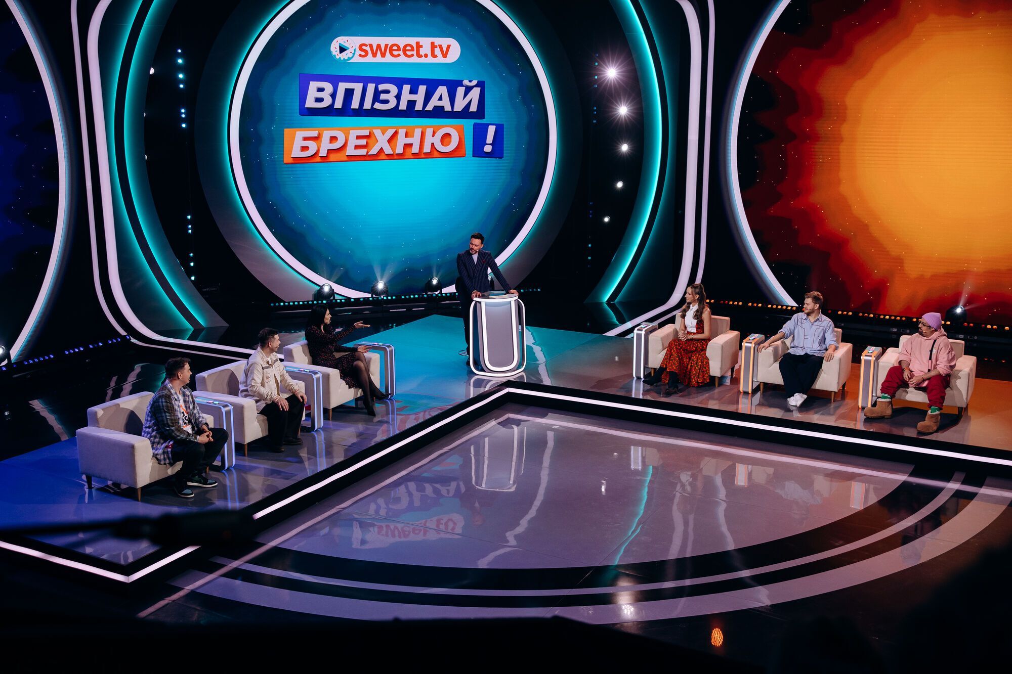 "Мы или соврем, или вас запутаем": "Львы на джипе" стали капитанами нового шоу "Узнай ложь" на Sweet.tv