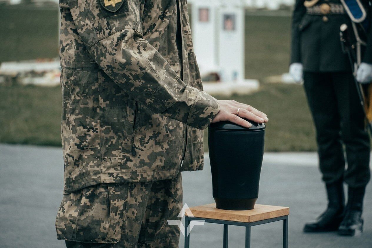 Останній бій прийняв на Харківщині: в Києві попрощалися з російським добровольцем, який воював за Україну. Фото