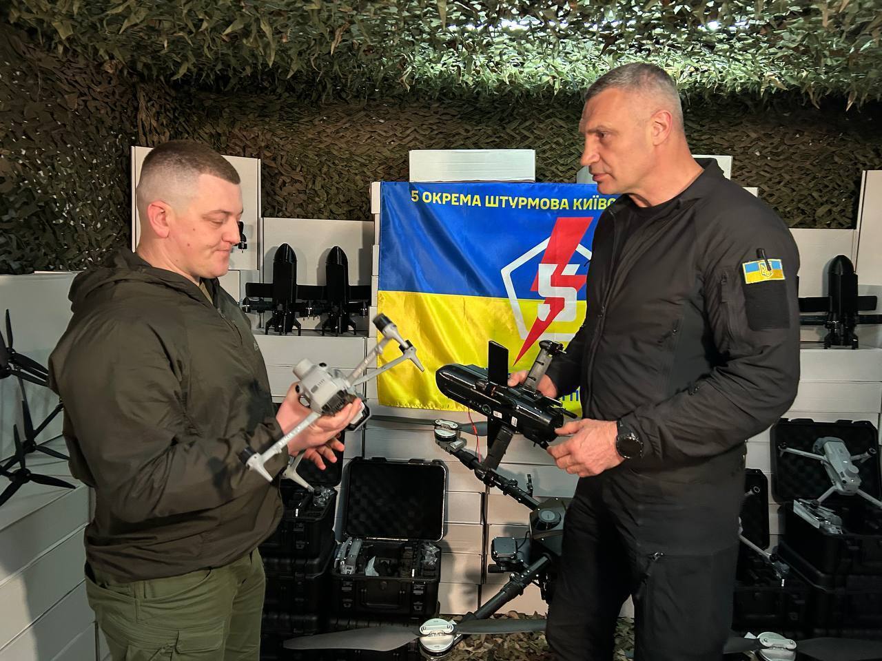 Бойцы 5-й отдельной штурмовой Киевской бригады получили 1960 БпЛА от столицы. Фото