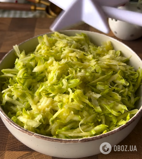 Что приготовить на обед из кабачков: вариант очень легкого и питательного блюда