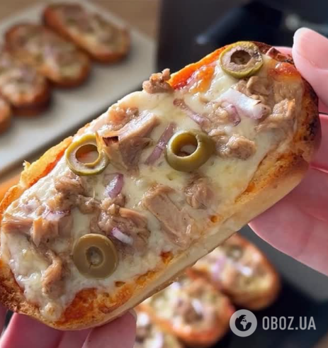 Швидкі гарячі бутерброди з тунцем: рецепт в духовці