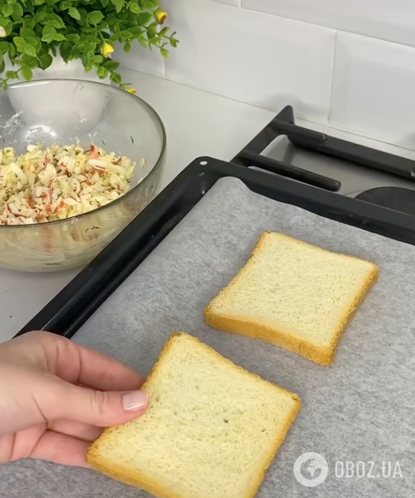 Горячие бутерброды "Ням-ням" на скорую руку: делимся рецептом сытного блюда с начинкой, которая понравится всем