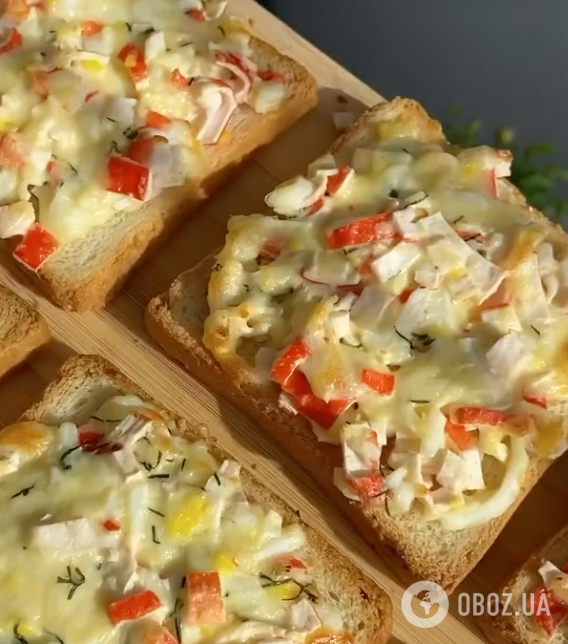 Горячие бутерброды с вкусной начинкой за 5 минут: делимся рецептом блюда для завтрака и перекуса