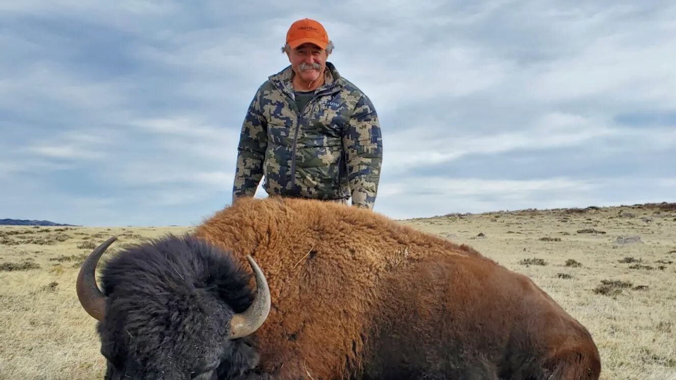 Американский бизнесмен погиб во время охоты в Африке: его затоптало стадо слонов – The Telegraph