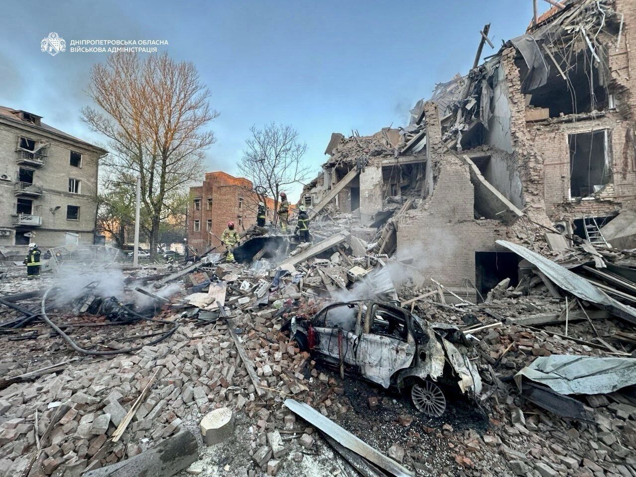 "Ситуация требует немедленных и жестких действий": Зеленский отреагировал на массированный удар РФ по Украине, который унес четыре жизни. Видео