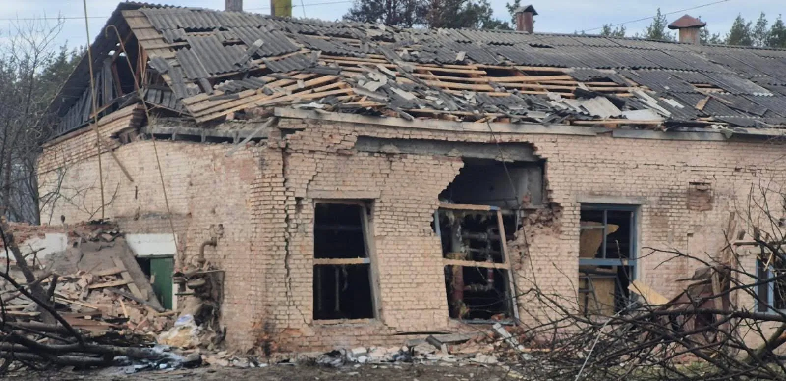 Росія атакувала Україну дронами, ракетами з бомбардувальників Ту-95МС та Ту-160 і балістикою: є руйнування, жертви і  поранені