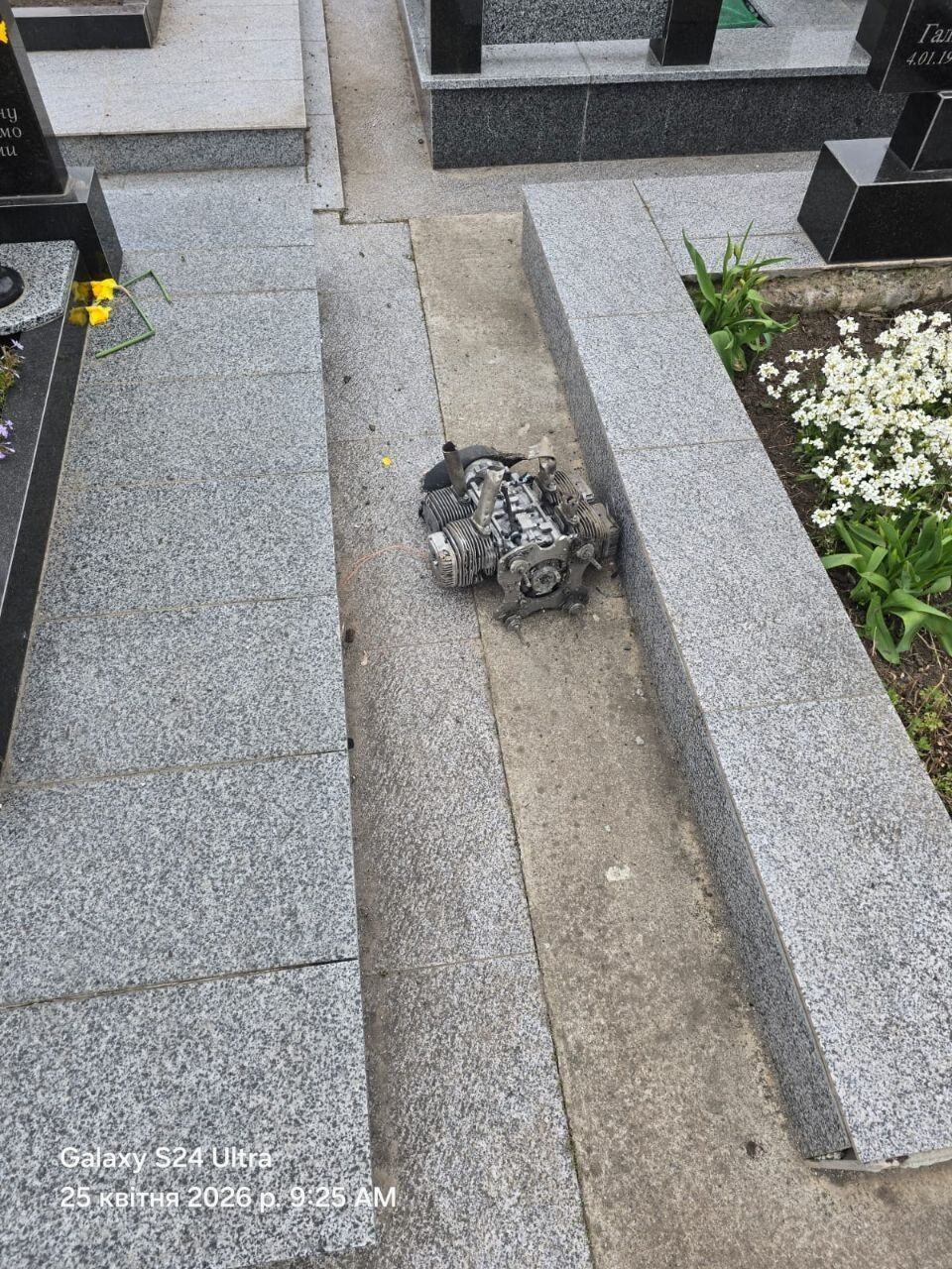 Повреждены объекты критической инфраструктуры и техника ГСЧС: последствия атаки РФ на Киевщину. Фото