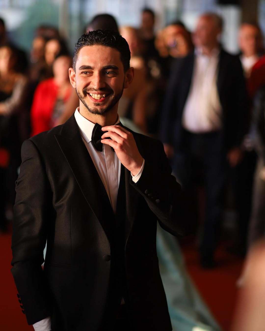 "Нас учили мечтать работать в "Ленкоме". Украинский актер Алексей Лейбюк рассказал о жизни в Киеве и пробах, за которые ему стыдно