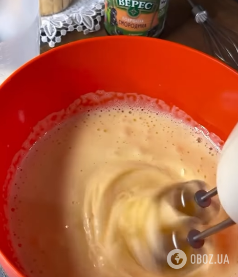 Сладкий рулет с вареньем к чаю: делимся элементарным рецептом