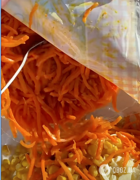 Ситний салат із сиром "косичка" та морквою по-корейськи за 5 хвилин: ділимося рецептом