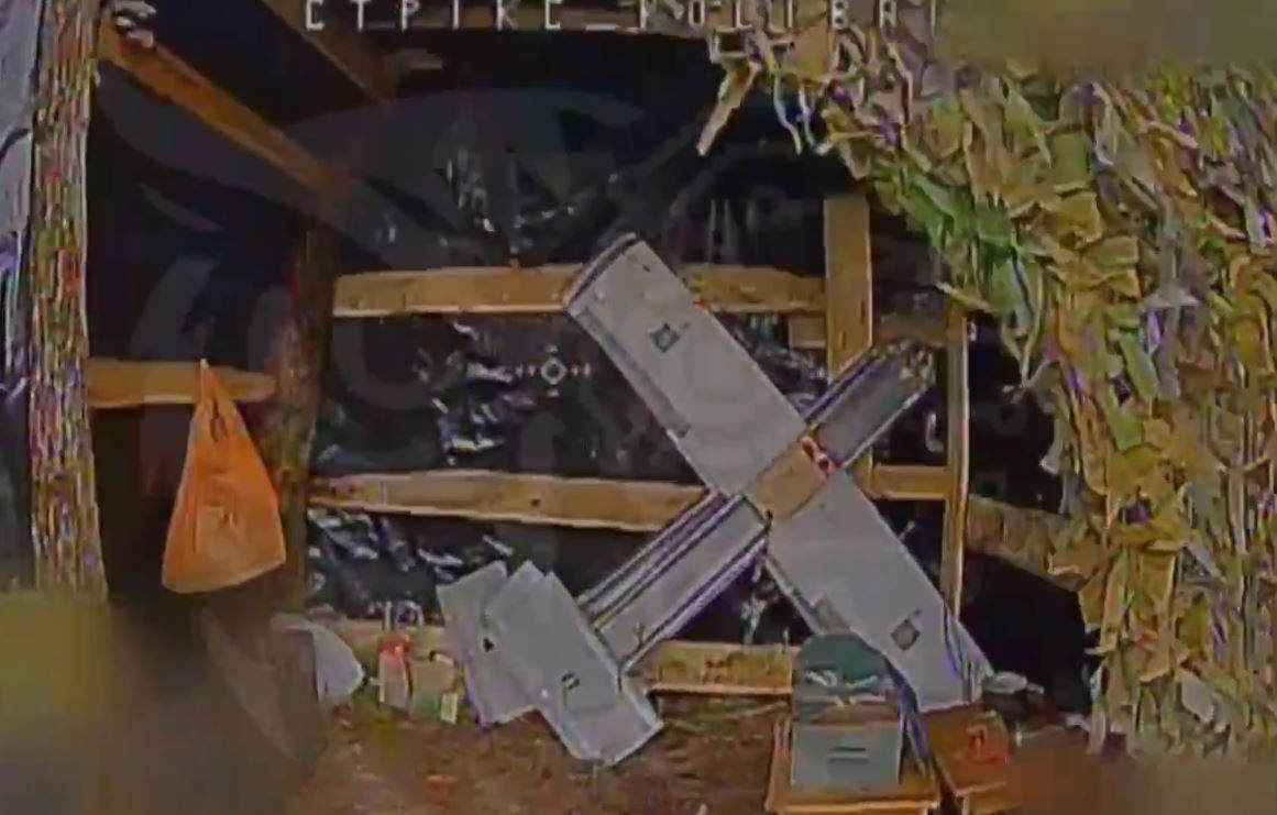 Украинские пограничники уничтожили стартовые позиции вражеских БПЛА и склад с дронами. Видео