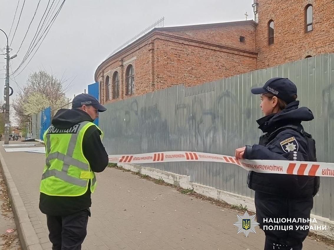 Чернигов был  под атакой врага: разгорелись пожары, "Шахед" взорвался возле многоэтажки