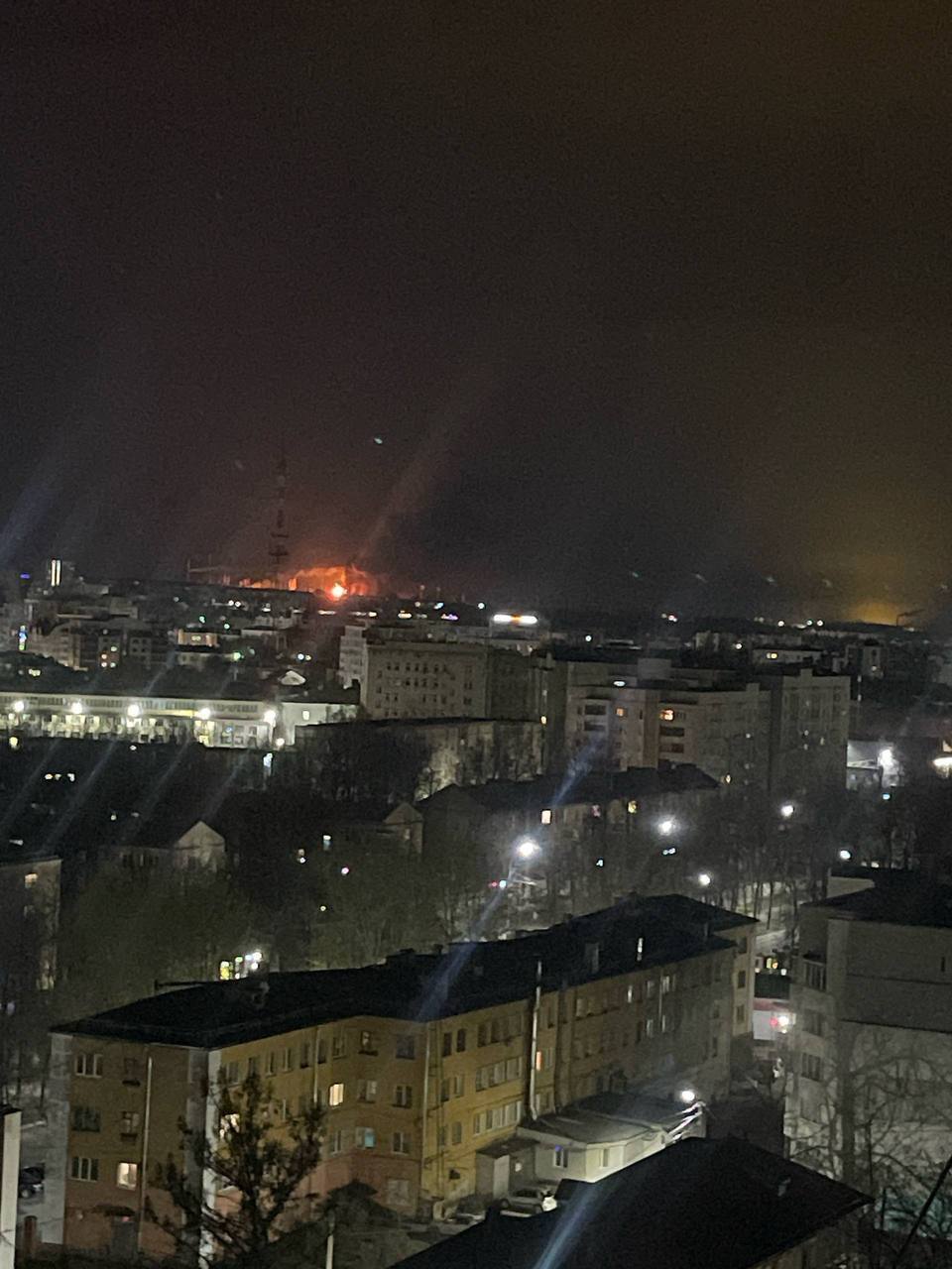 Уражено два військових ешелони, НПЗ "Ярославський" та об'єкти ППО ворога: заява Генштабу