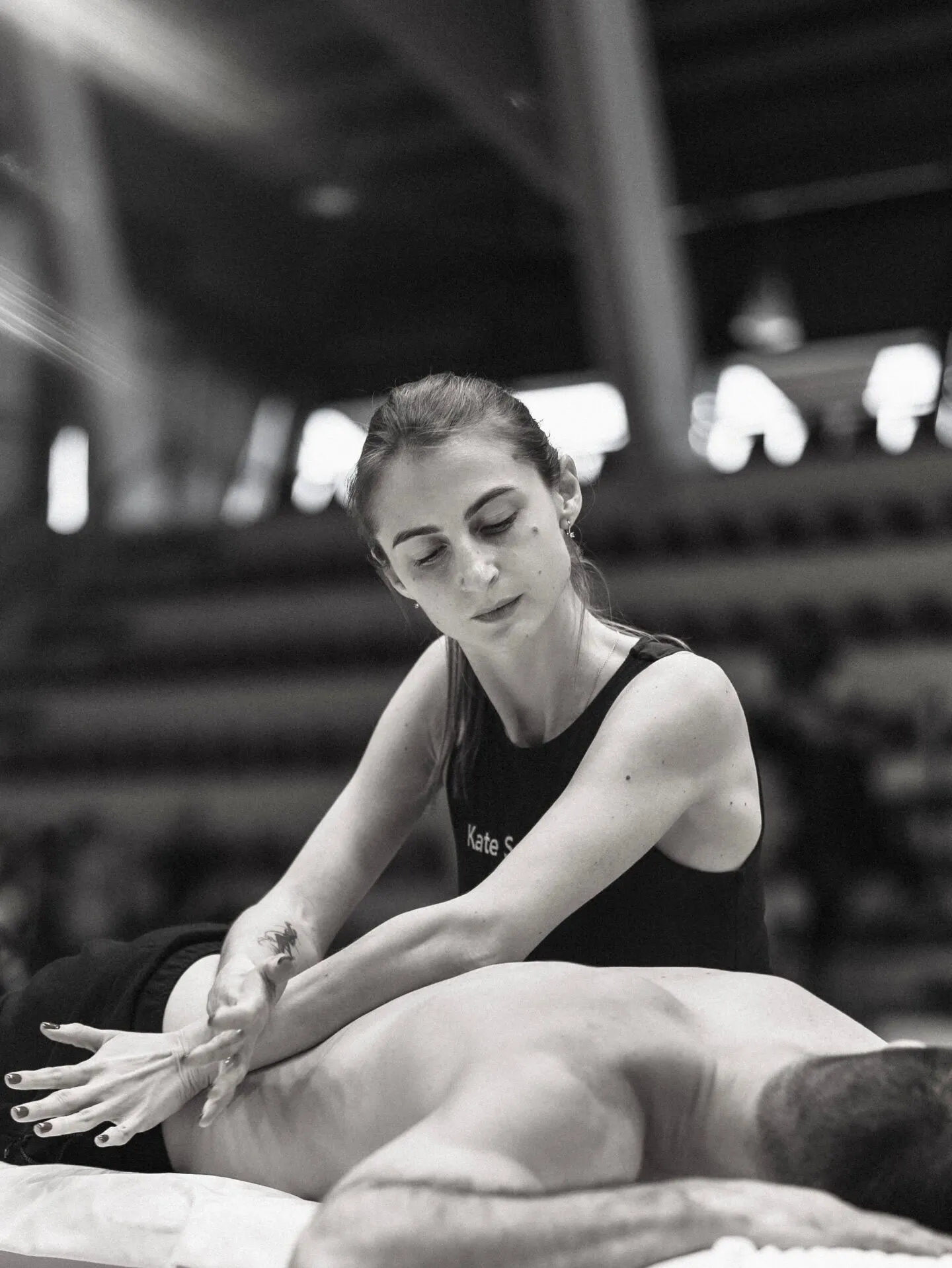 Виступ українки на чемпіонаті Албанії з масажу став вірусним у мережі. Відео