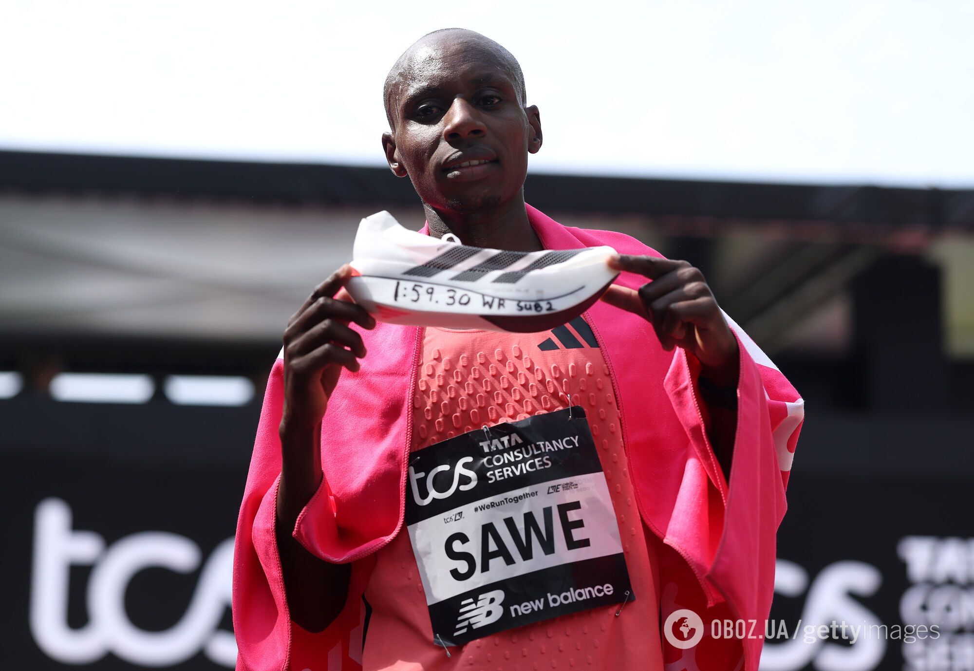 Впервые в истории человечества! Кенийский марафонец установил уникальный мировой рекорд. Видео