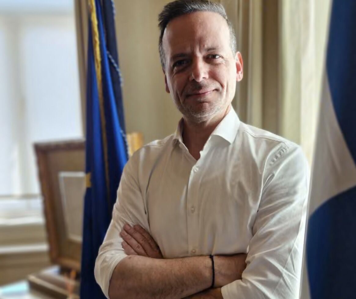 У Греції боряться з масовим туризмом: мер Афін пообіцяв "урятувати історичний центр міста"