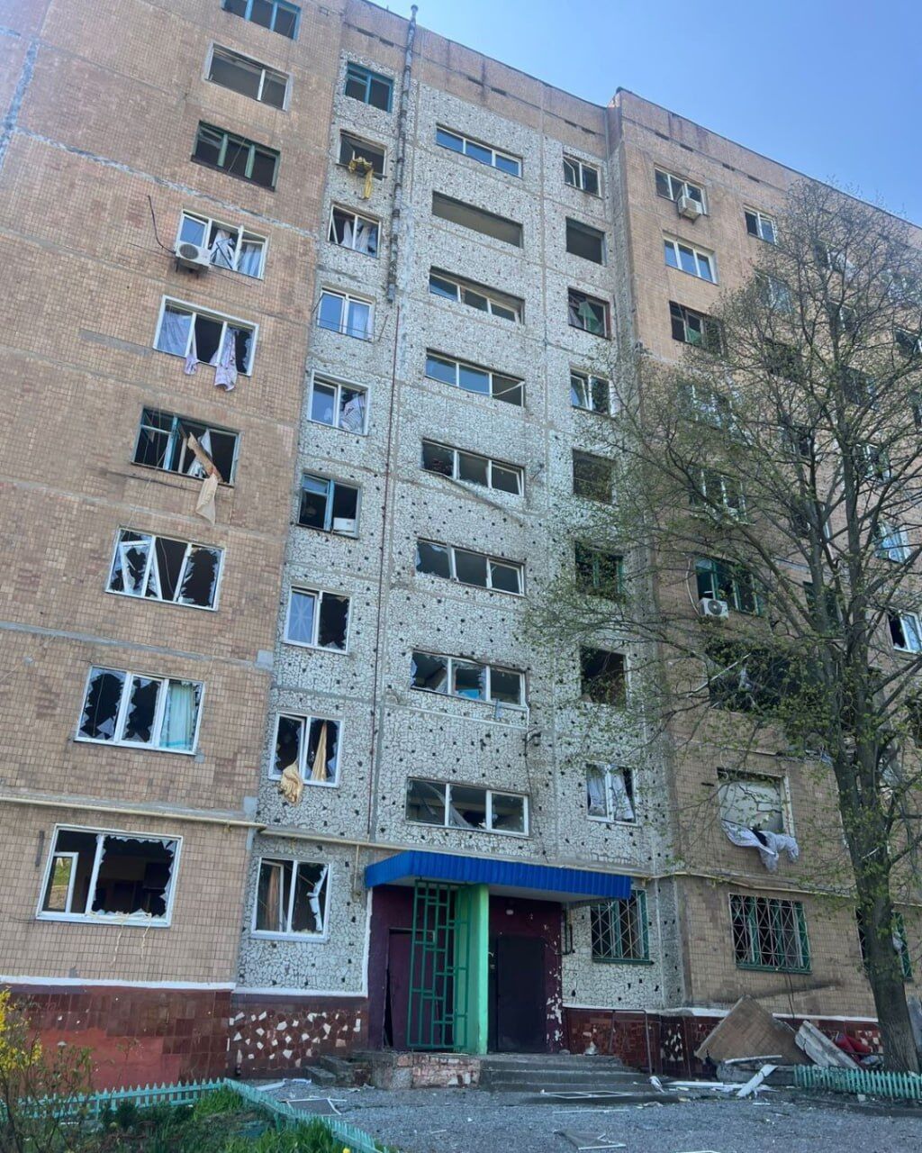 РФ атакувала житлові квартали Краматорська: є жертви та поранені. Фото