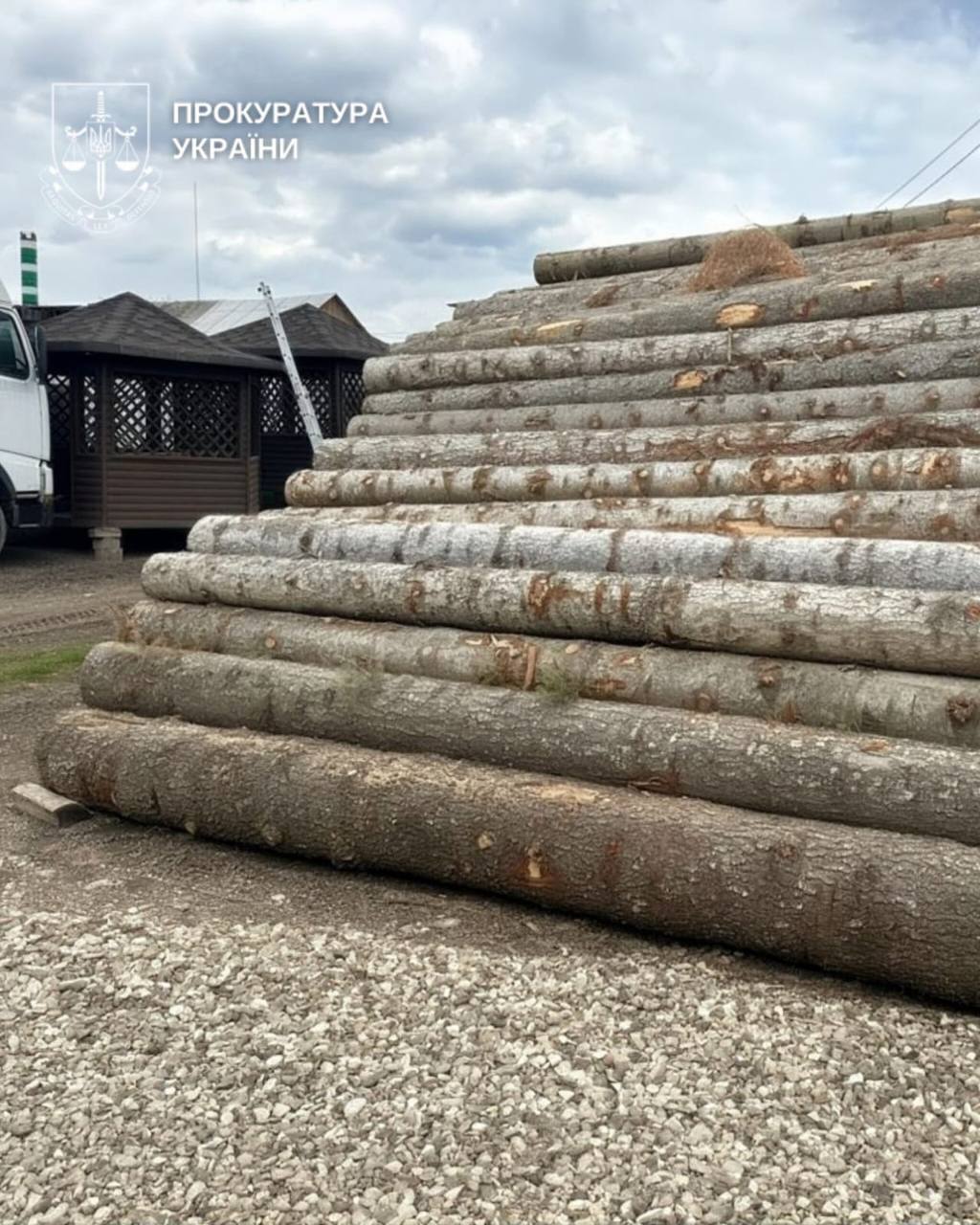 Сума вилученого оцінюється у 10 млн грн