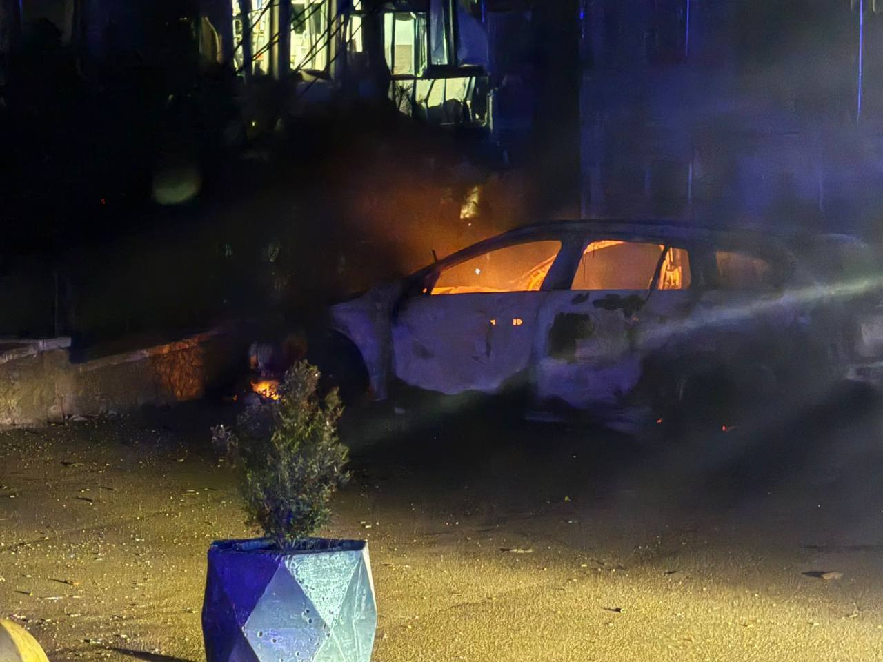 Росія дронами атакувала Одесу: 10 осіб постраждали, пошкоджено будинки й готель. Фото