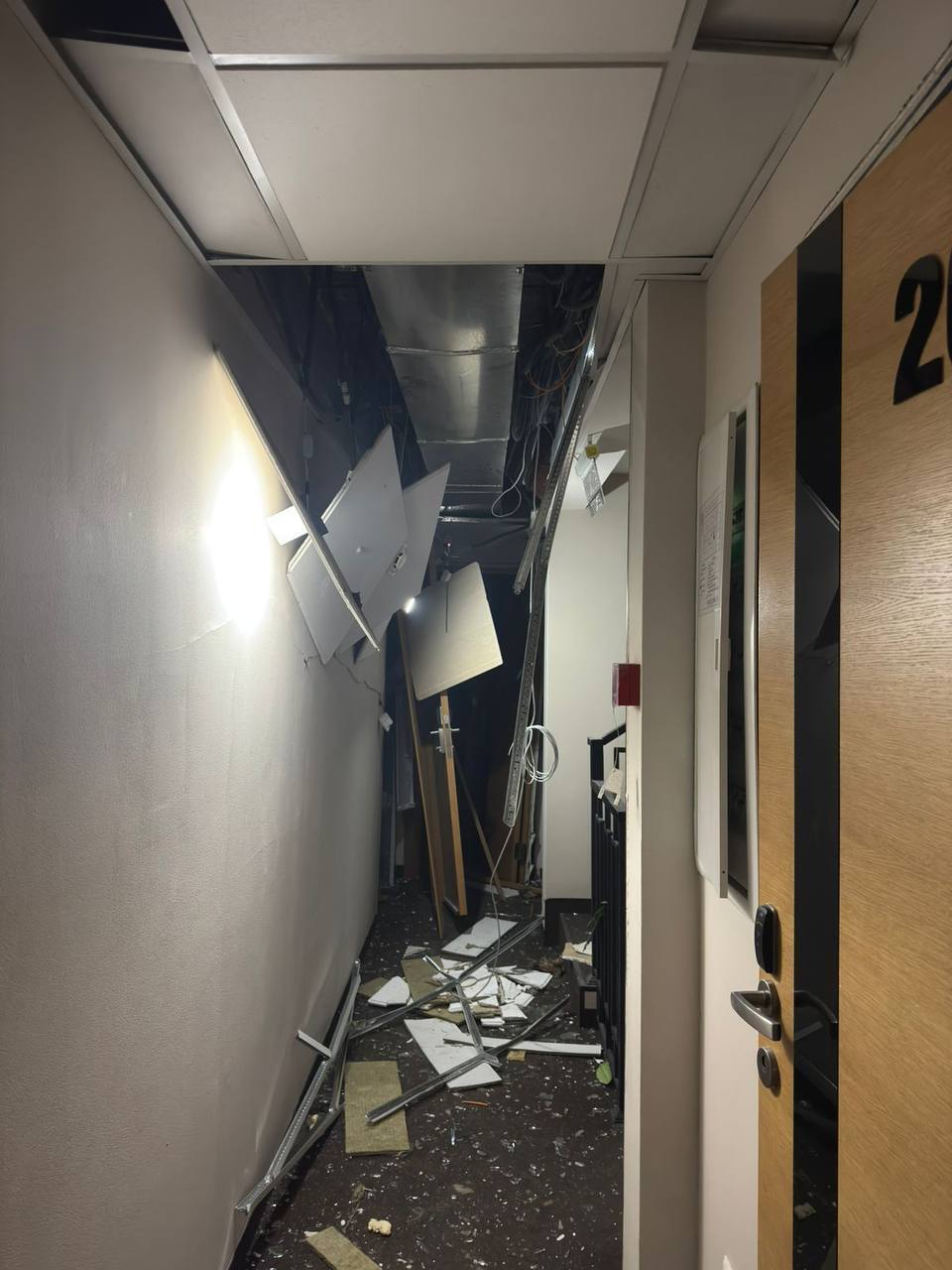 Росія дронами атакувала Одесу: 10 осіб постраждали, пошкоджено будинки й готель. Фото