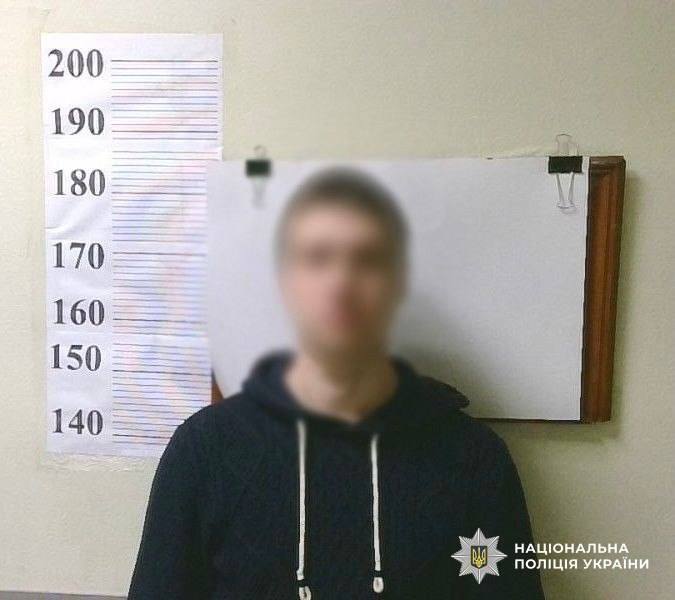У Києві двоє студентів викрали прокатне авто, а потім розібрали його. Подробиці та фото
