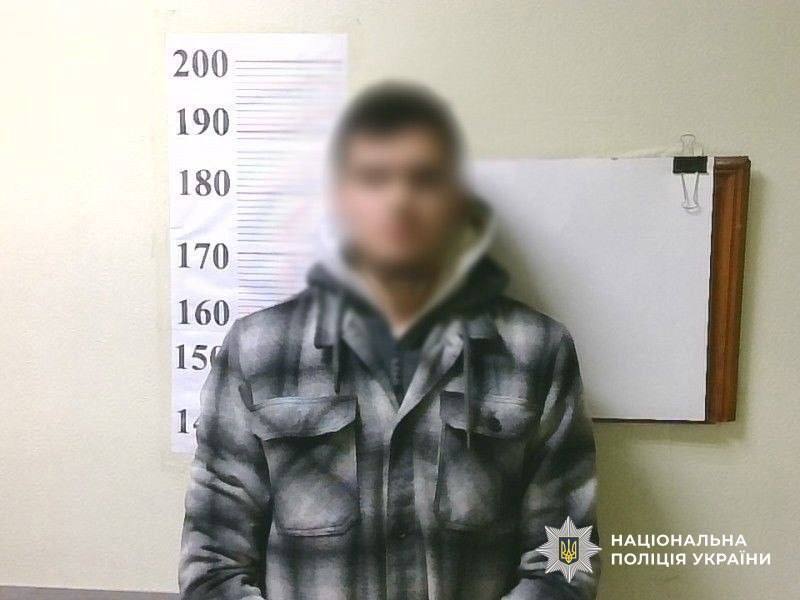 У Києві двоє студентів викрали прокатне авто, а потім розібрали його. Подробиці та фото