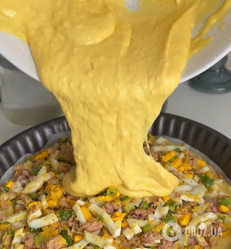 Ситний заливний пиріг з яйцем і тунцем: готується елементарно