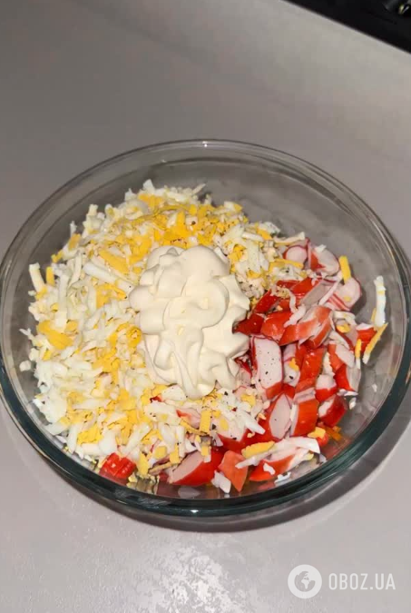 Смачний салат з крабовими паличками: страва на кожен день і для святкового столу