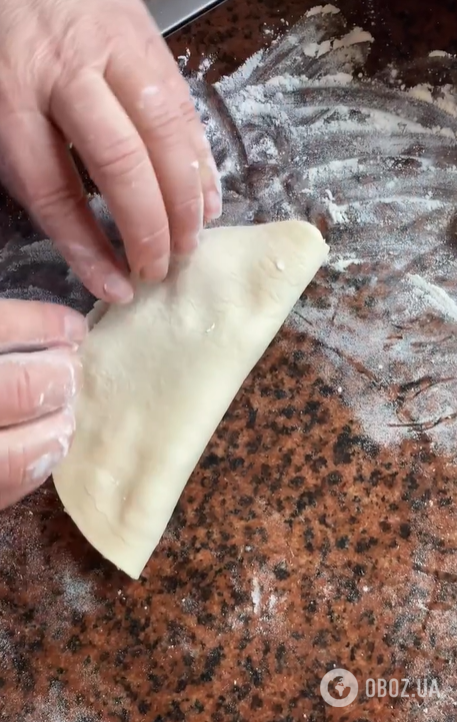 Хрустящие домашние чебуреки из теста на кипяченой воде: как приготовить