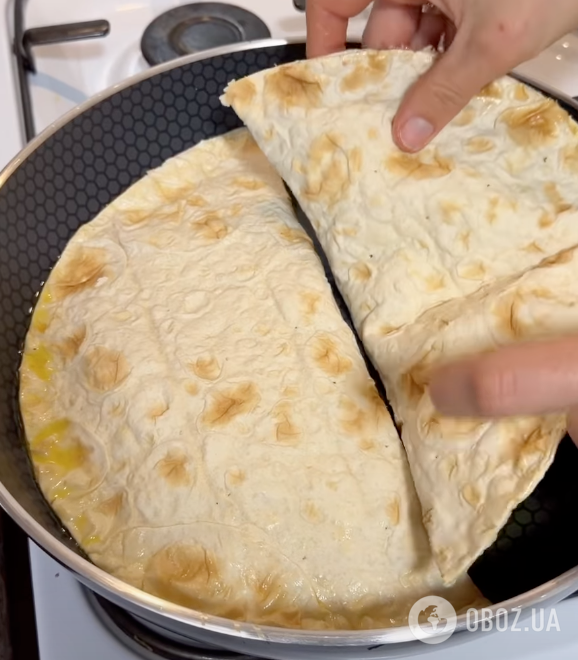 Хрустящие и не жирные чебуреки без теста: делимся самым легким рецептом