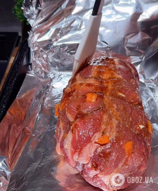 Сочная и мягкая домашняя буженина из ошейка: делимся простым рецептом вкусного мясного блюда