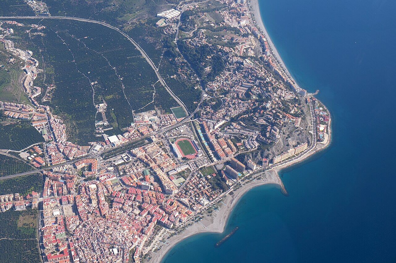 Має 18 пляжів: туристам порадили маловідомий рай в Іспанії