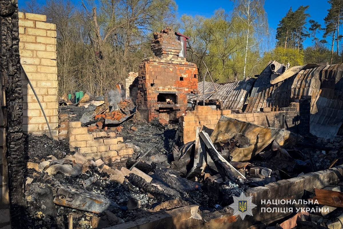 Окупанти вдарили КАБами і дронами по Сумщині: постраждали четверо людей. Фото і відео