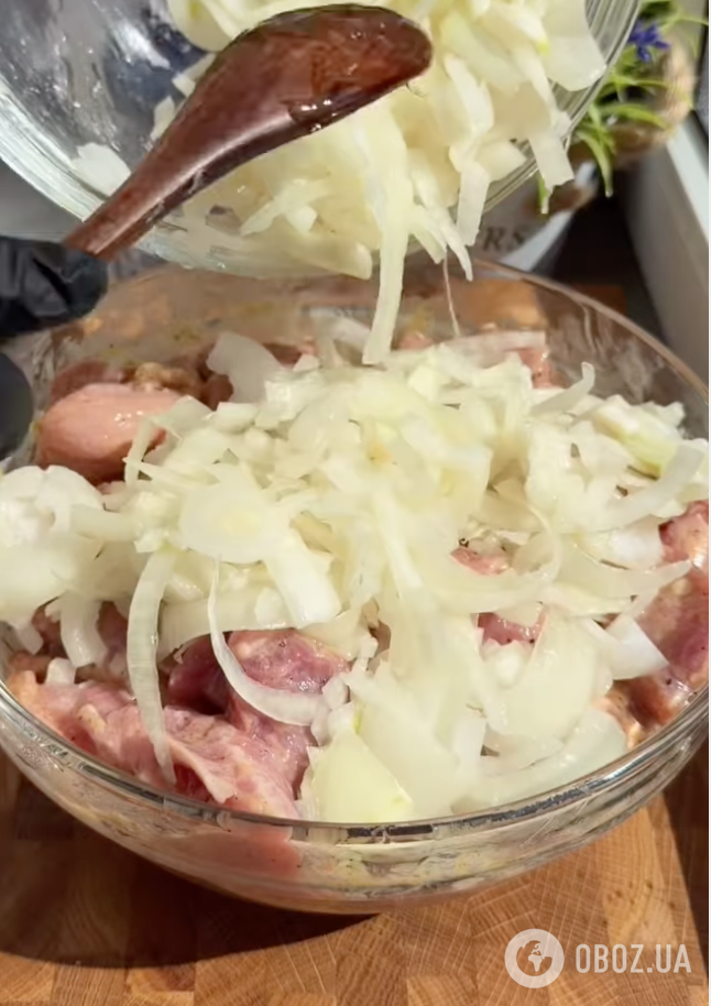 Из какого мяса получится самый сочный и вкусный шашлык: делимся советами от кулинаров и рецептом