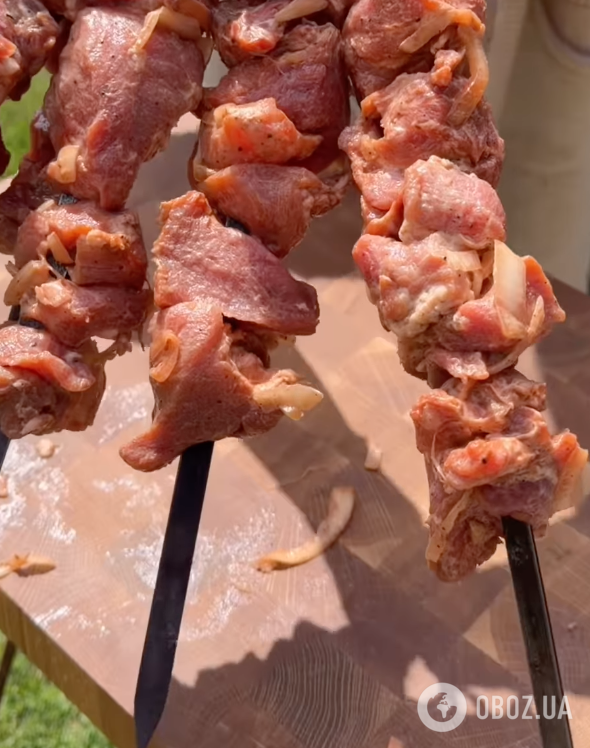 Из какого мяса получится самый сочный и вкусный шашлык: делимся советами от кулинаров и рецептом