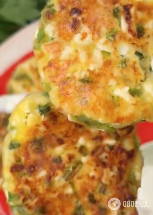 Білкові пиріжки з кисломолочного сиру та яєць для корисної вечері: ділимося простим рецептом