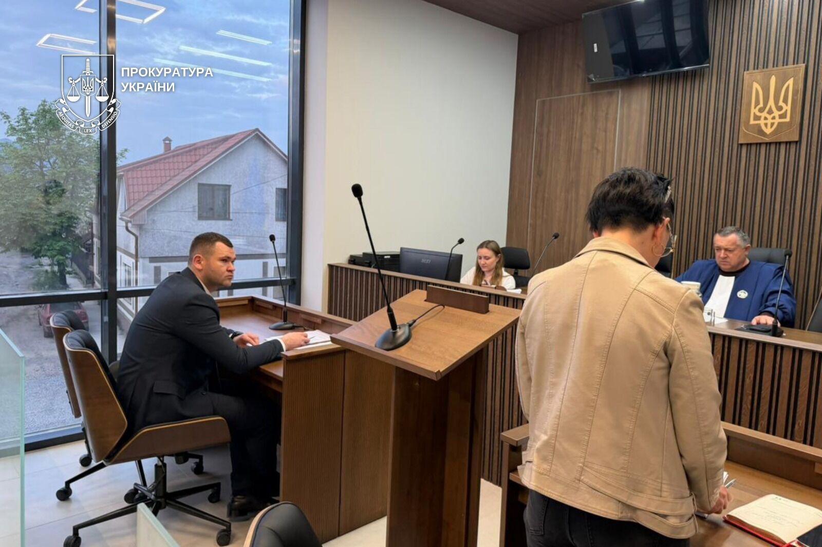 Суд обирає запобіжний захід