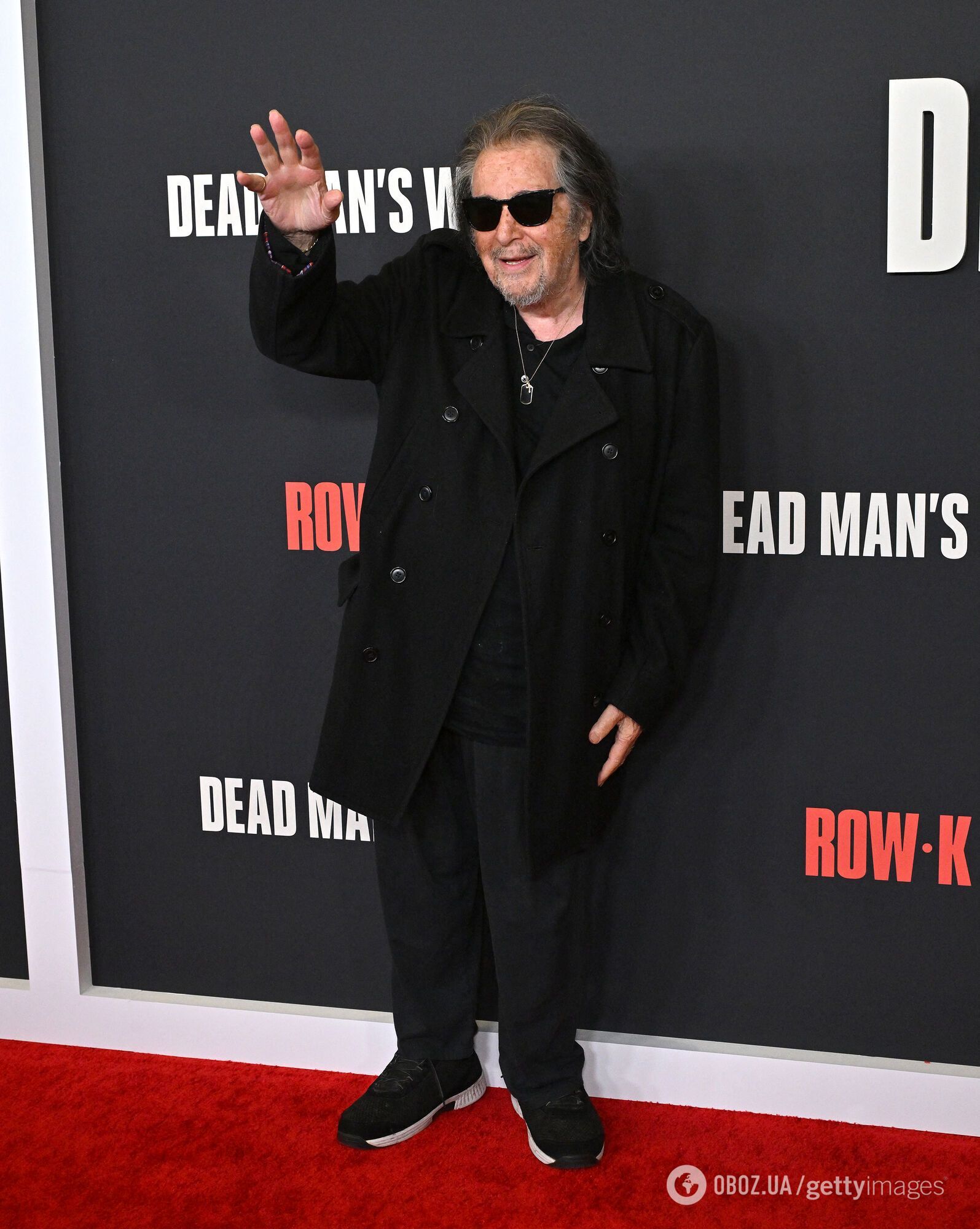 Торт с фото и вирусный танец: появилось видео с 86-летия легендарного Аль Пачино, который уже нечасто выходит в свет