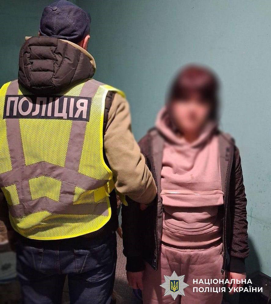 "Ваш родственник попал в ДТП": в Киеве задержали мошенницу, которая выманила у пенсионерки 330 тыс. грн. Фото