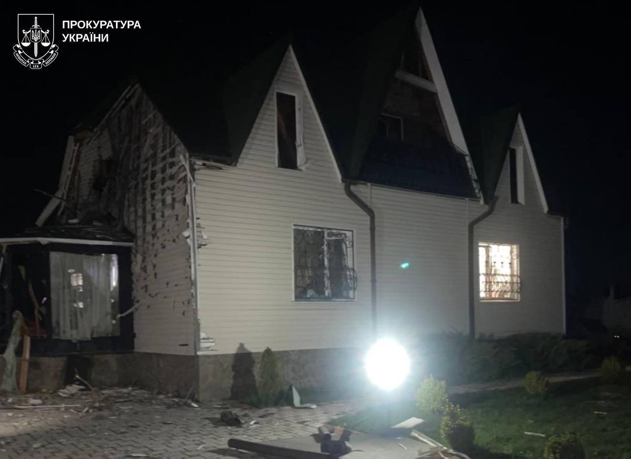 Оккупанты ударили дронами по Харькову и пригороду: пострадали шесть человек. Фото