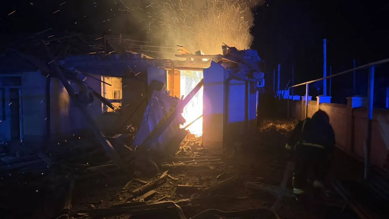 Оккупанты ударили по югу Одесщины: разрушены больница и жилые дома, есть пострадавшие. Фото