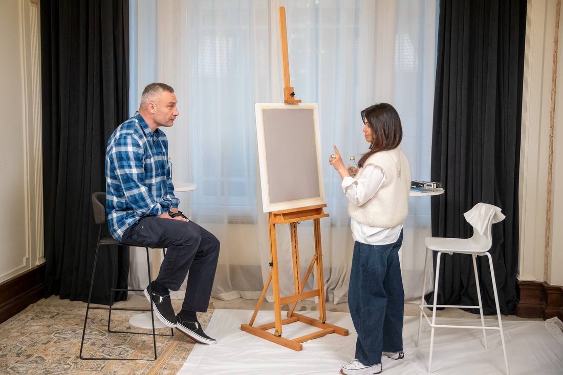 Bloomberg CityLab 2026: Кличко и художница Эс Девлин провели сессию "Искусство связи" в Мадриде