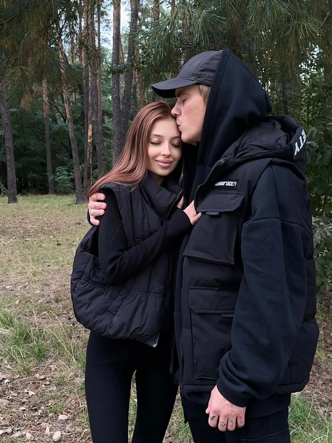 Участница "Холостяка", которая закрутила роман с членом съемочной группы, рассказала о печальном финале их отношений