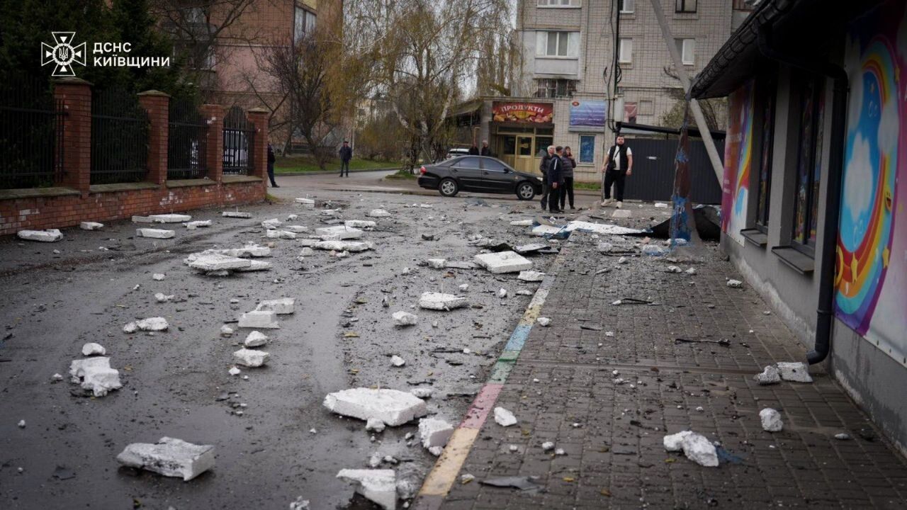 Била ракетами и дронами: Россия устроила массированную атаку на Украину посреди дня, есть жертвы и пострадавшие. Фото